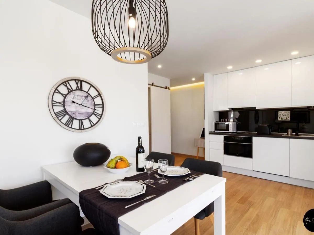 Apartment In The Center Of Fuengirola With Private Parking 2 Min Away